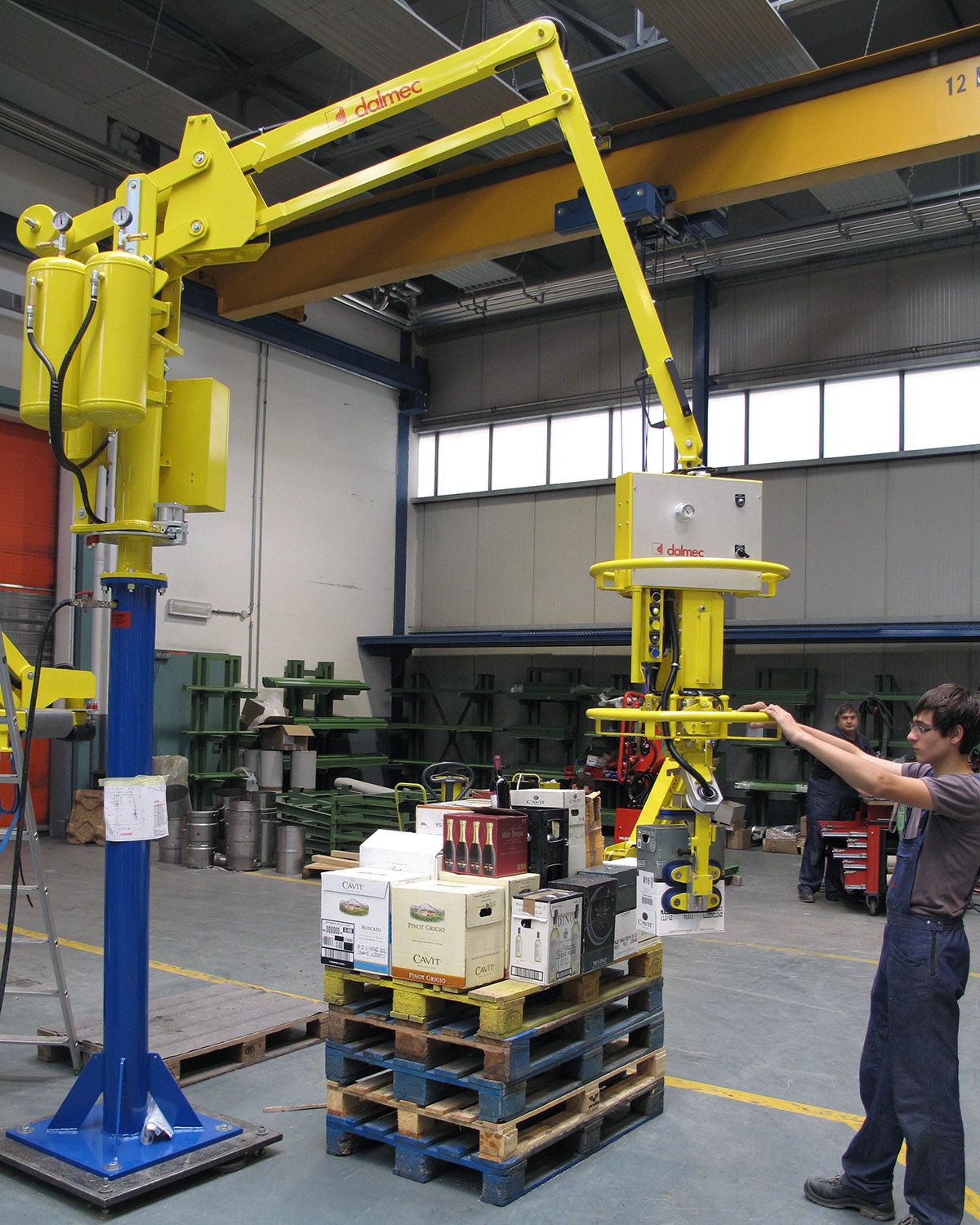 Bottles in Cardboard Boxes – Partner PS Manipulator