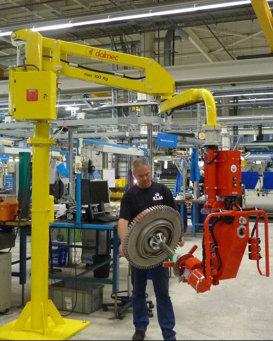 Dalmec UK Pneumatic manipulator for gears handling