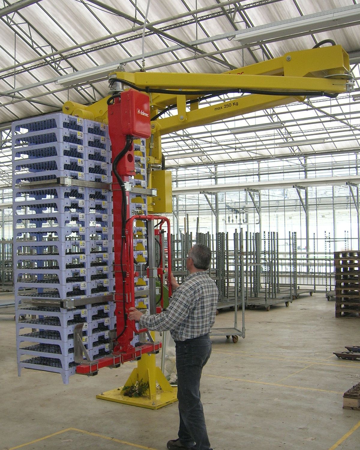 Dalmec UK loads lifters equipped with gripping devices for the handling of various kinds of containers with different dimensions and characteristics