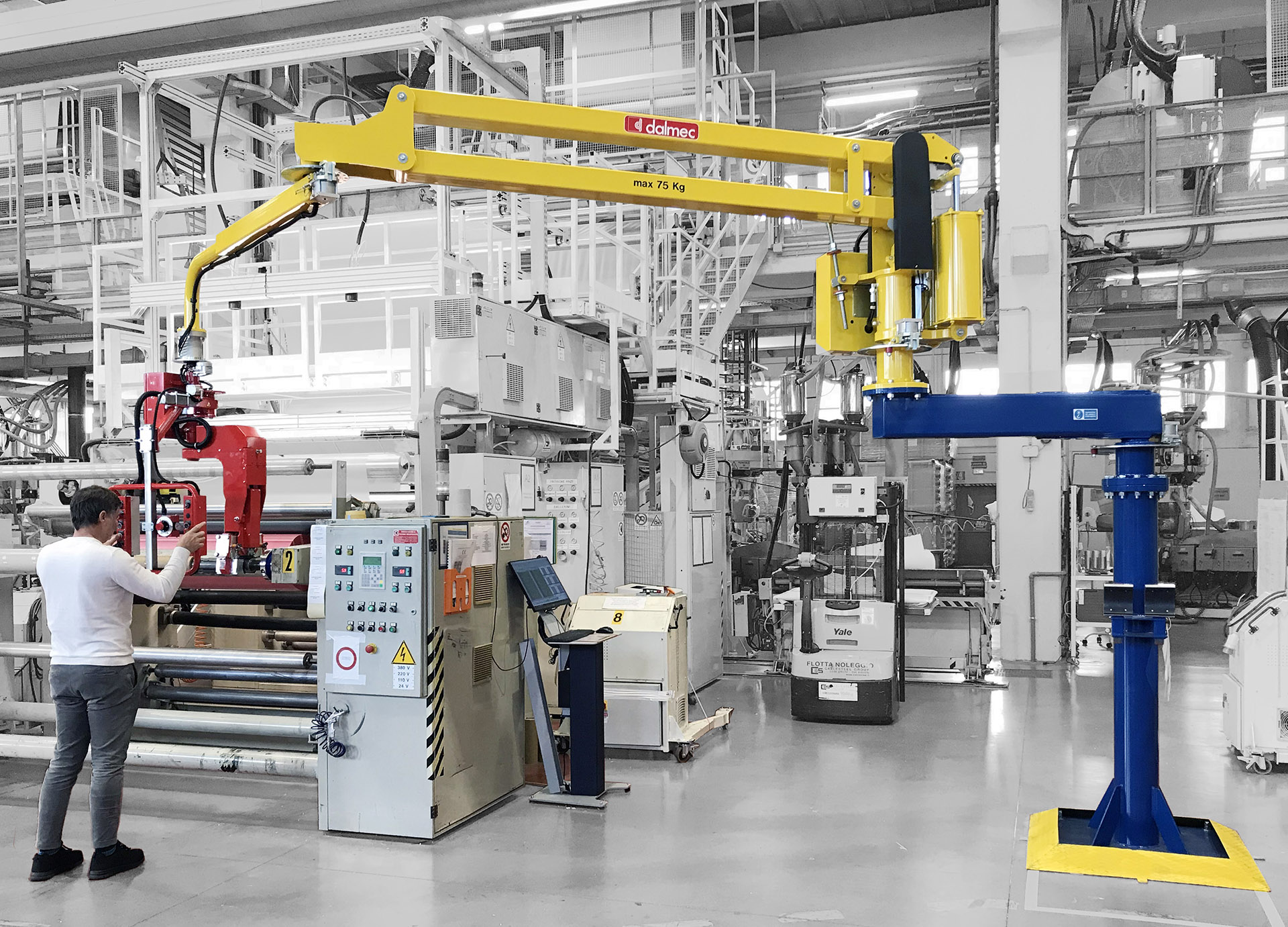 Offset Column — Partner Manipulator for Reel-Carrier Shafts